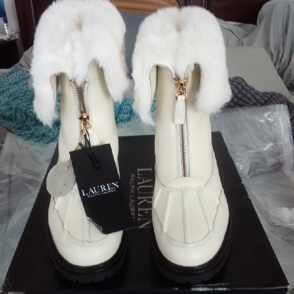 NWT NIB Lauren Ralph Lauren Elmington Women's Ankle White Boots